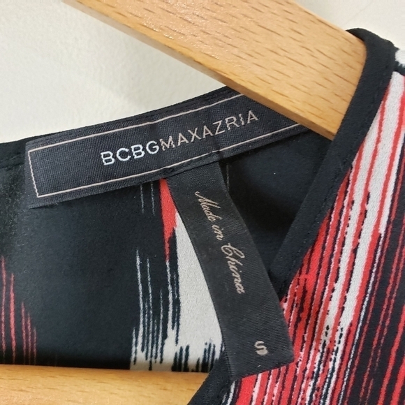 BCBGMaxAzria | Kacy Red Black Print Block Geometric Mixed Print Layered Blouse - Picture 7 of 9